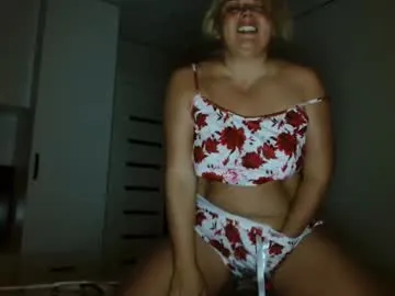 zoey_lane – webcam model profile photo Image 16