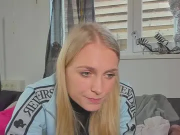 MERYANNE chat room preview Image 6