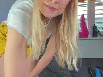 MERYANNE chat room preview Image 9