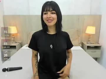 littlee33 chat room preview Image 5