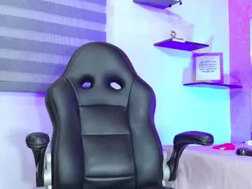 keepmyvibe___ chat room preview Image 18