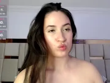 little_effy18_ – webcam model profile photo Image 9