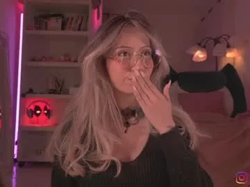 raiiny chat room preview Image 11