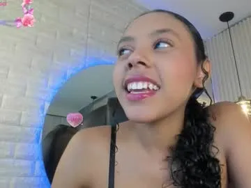 lila_cohen – webcam model profile photo Image 8