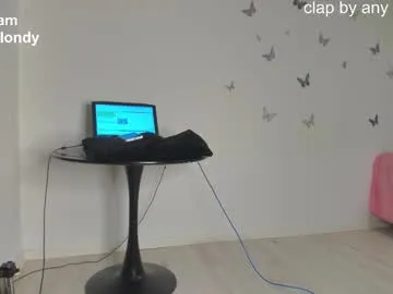 Blonde_sexy21 – webcam model profile photo Image 13