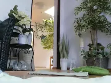 emily_valencia_1 – webcam model profile photo Image 7