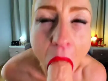 miablueye chat room preview Image 8