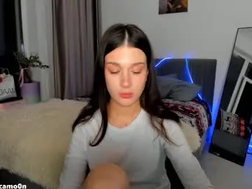 little_effy18_ chat room preview Image 2