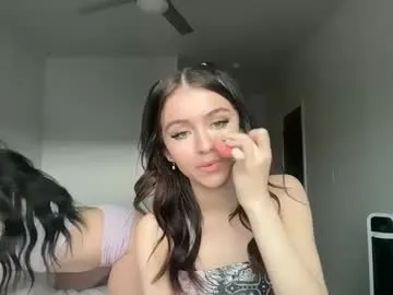 shinyways – webcam model profile photo Image 3