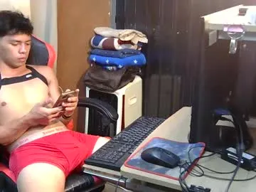 straightguy_asian Image 10
