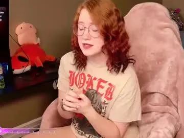 strawberryyfoxie Image 5