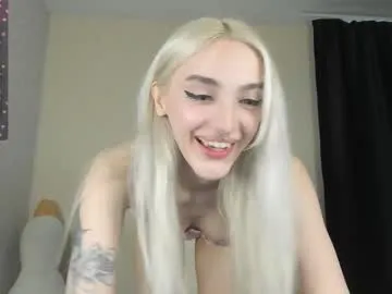 bridgetbottrell – webcam model profile photo Image 16