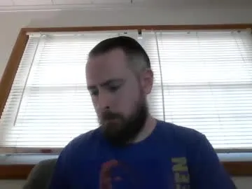 suitedandbossy chat room preview