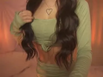 bella_stewartt chat room preview Image 16