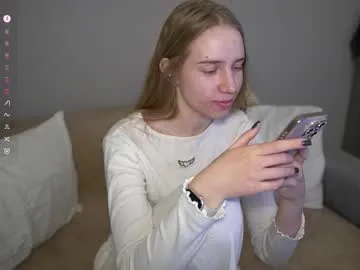 Blonde_sexy21 – webcam model profile photo Image 12