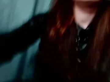 sweet__mooon chat room preview