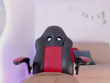 naughtystyle69 – webcam model profile photo Image 11