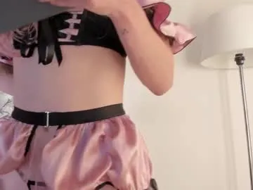 squirt_blondy – webcam model profile photo Image 6