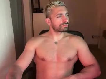 BombshellChasity chat room preview Image 18