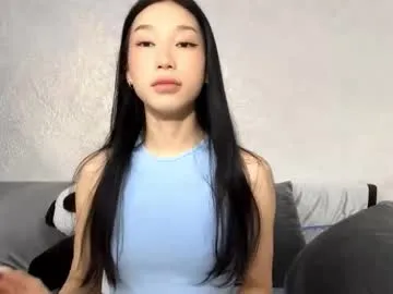 michellnaug – webcam model profile photo Image 2