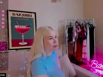 sareandrob – webcam model profile photo Image 10