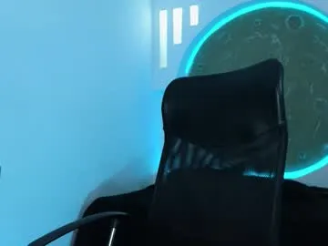 KateRay – webcam model profile photo Image 2