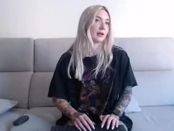 sarahxaoliver1 chat room preview Image 14