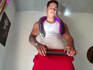 thifa2x – webcam model profile photo Image 6