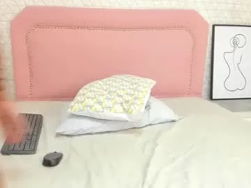 karlaowliam – webcam model profile photo Image 13