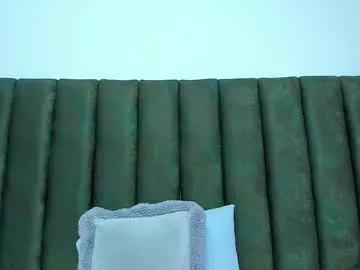 angellspartner – webcam model profile photo Image 4