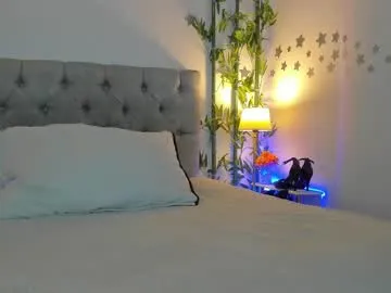 viola_1 – webcam model profile photo Image 11