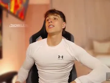 bright_diamonds_054 – webcam model profile photo Image 12