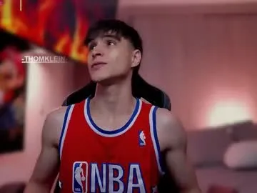 bright_diamonds_054 – webcam model profile photo Image 15