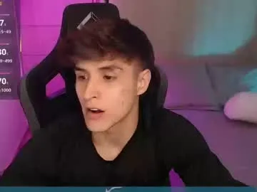 bright_diamonds_054 – webcam model profile photo Image 19