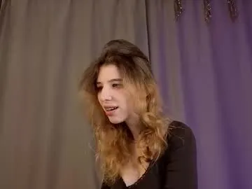 amazing_bitch chat room preview Image 12