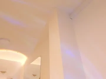 _sirine_ – webcam model profile photo Image 11