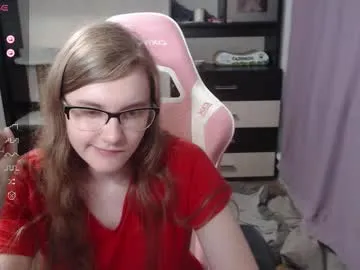 queeneliaa_ – webcam model profile photo Image 12