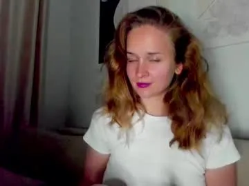 bestblondiiecb – webcam model profile photo Image 16