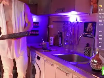 lexiandliam chat room preview Image 13