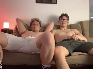 sary_hott chat room preview Image 4