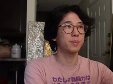 unhingedwang chat room preview