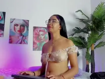 valentina_king18 Image 11
