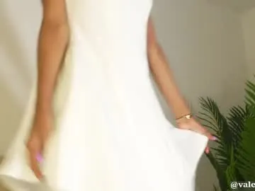 amairi_ – webcam model profile photo Image 6