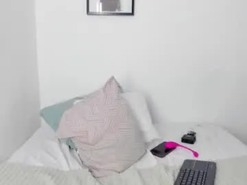 amairi_ – webcam model profile photo Image 16