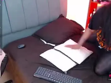 sareandrob – webcam model profile photo Image 11