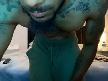 uwuxo – webcam model profile photo Image 8