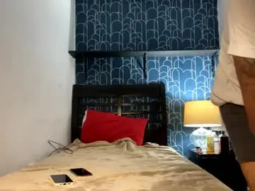 uwuxo – webcam model profile photo Image 9