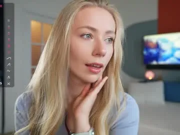 EmmaLush – webcam model profile photo Image 3