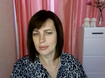 amazing_bitch chat room preview Image 10