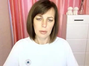 amazing_bitch chat room preview Image 14